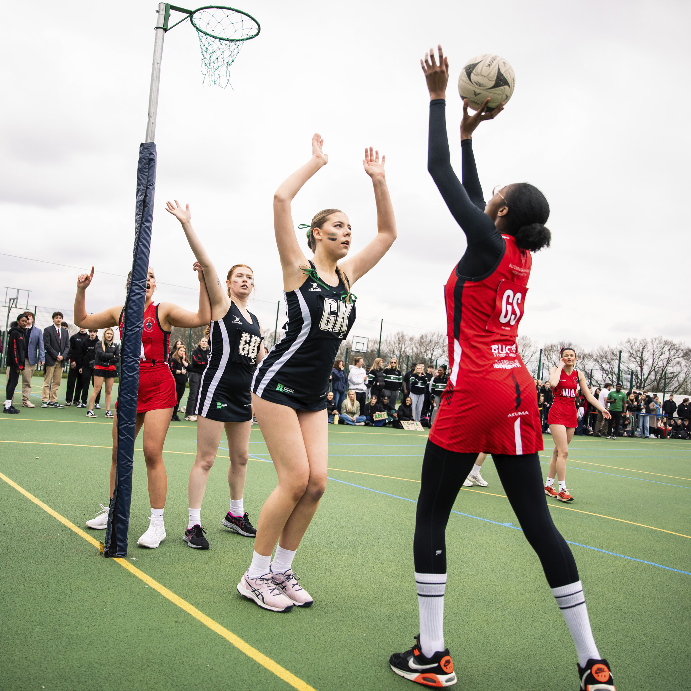 The Athletic Union (AU) provides the opportunity to play competitive sports in a variety of national leagues - both in team and individual sports.